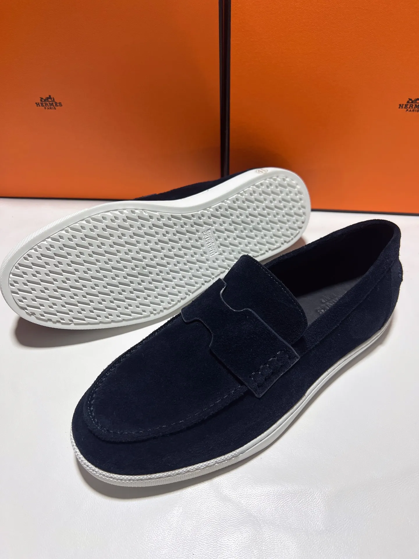 👟👟Ex-factory price 540👟👟 ♥2025 HERMES The latest hot model, the official website is developed simultaneously, original quality Size: Women's size 36/46